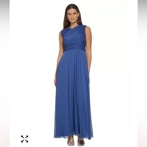 DKNY Women’s Ruched-Bodice Sleeveless Chiffon Gown